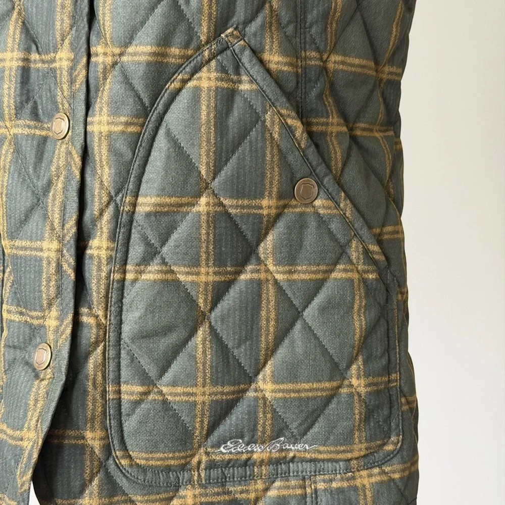 Eddie Bauer Olive Green Plaid Quilted Vest Lightweight Puffer - M